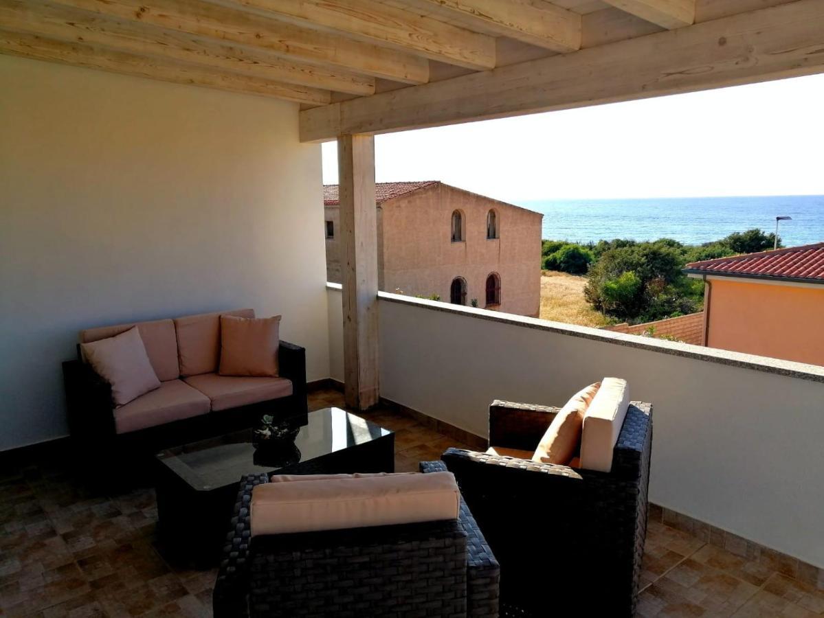 Gi & Ro Al Mare Bed & Breakfast Кастелсардо Екстериор снимка