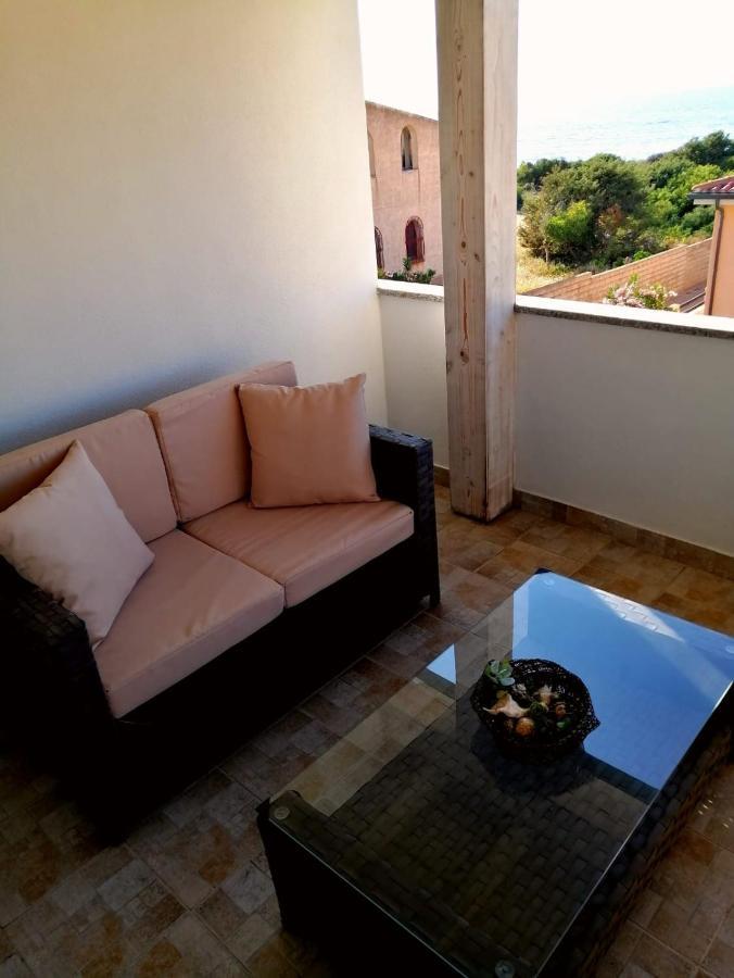 Gi & Ro Al Mare Bed & Breakfast Кастелсардо Екстериор снимка